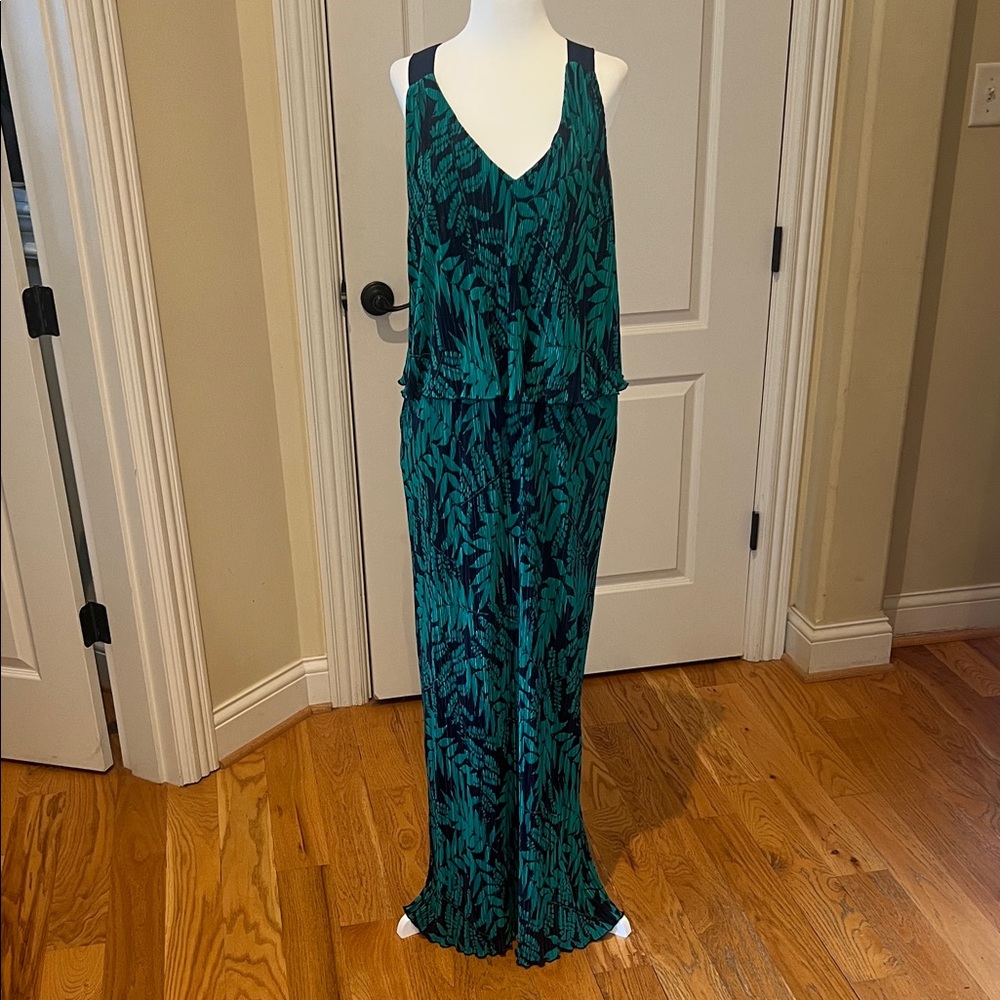 Banana Republic Fern Print layered pleatted Sleeveless Maxi dress, navy & green